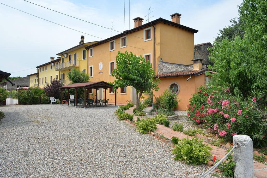 Agriturismo Le Mura Del Gherlo Villa Valeggio sul Mincio Luaran gambar